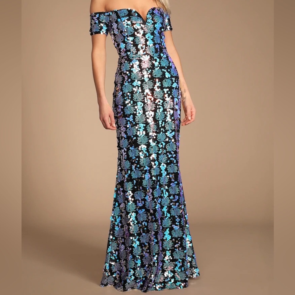 Mermaid LuLu’s Dress 🧜‍♀️ Shades of Blue Sequins ~ Off-the-Shoulder Maxi ✨ S